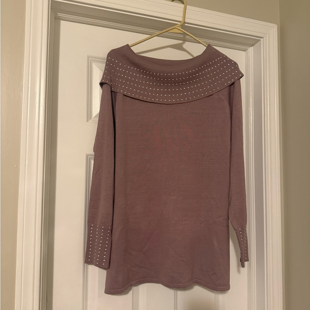 NWOT Elegant Mauve Sweater with Studded Details Size XL